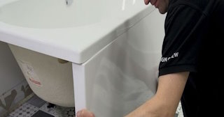 Установка экрана под ванну - цена за работу от 4167 руб. в Краснокаменске